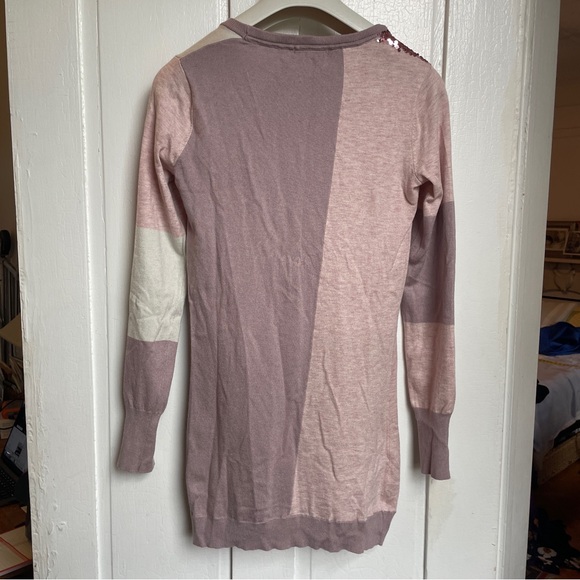 Phard Tunic V-neck Block Sequin Sweater - Picture 8 of 10